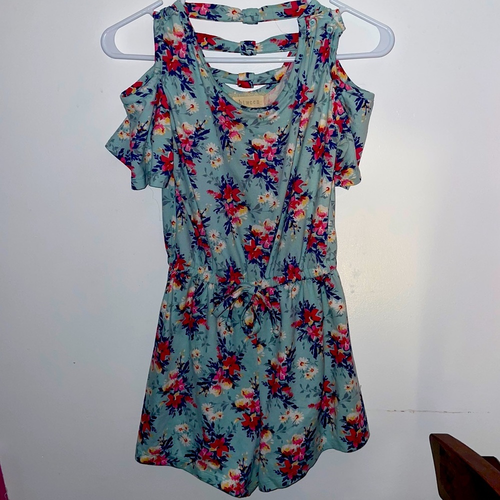 Girl’s Floral romper Between brand size 12